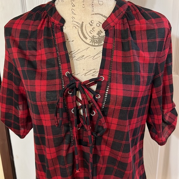 Lace front plaid shirt - Picture 2 of 6